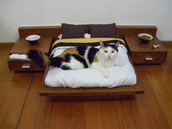 Кровать для котов из поддонов